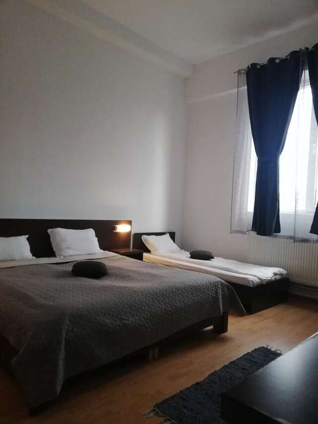 Хостелы Hostel Valcea Рымнику-Вылча-19