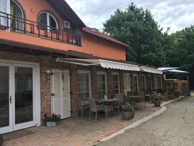 Гостевой дом Vila Restaurant Sofia Маргита-44