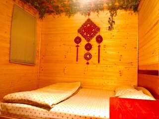 Фото номер Casa Beijing Двухместный номер с 1 кроватью и собственной ванной комнатой