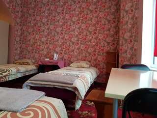 Хостелы Hostel House Таллин Односпальная кровать в общем номере с 6 кроватями-4
