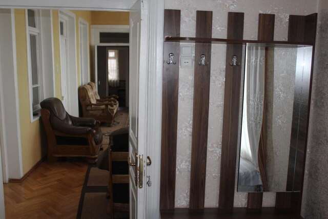 Хостелы GuestHouse LILIA &Wine Celler Телави-20