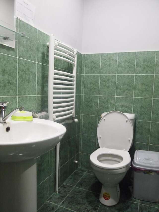 Хостелы GuestHouse LILIA &Wine Celler Телави-33