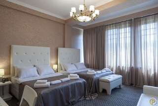 Отель Hotel Piazza Тбилиси Семейный суперлюкс с панорамным видом-4