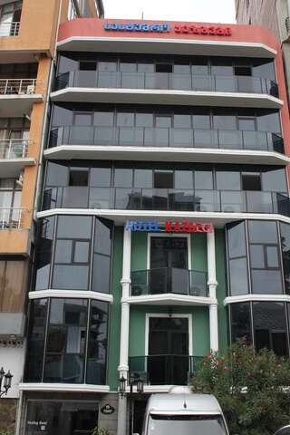 Отель Hotel Kazbegi Батуми