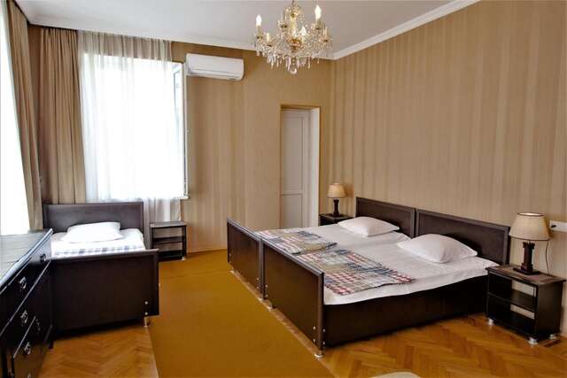 Гостевой дом Tinikos Guest House Телави-26