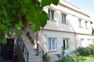 Отель Crossway Tbilisi Hotel Тбилиси