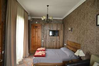 Отели типа «постель и завтрак» Mount Villa Kvariati Квариати Улучшенный трехместный номер с видом на море-5