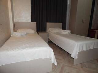 Фото номер Hotel Batumi Inn Апартаменты с 2 спальнями