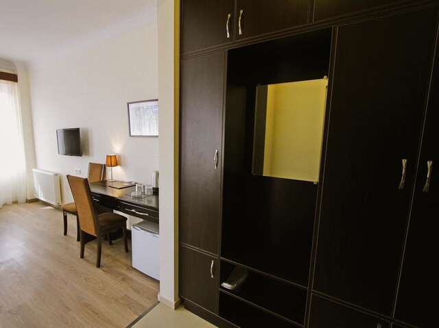 Отель Hotel Lux Тбилиси-18