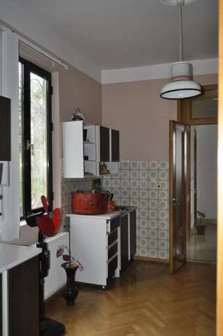 Проживание в семье Batumgora House Батуми