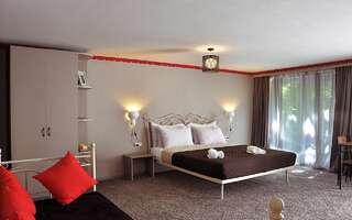 Отель Art Hotel Claude Monet Тбилиси