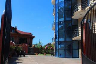 Отель Black Sea Hotel Батуми