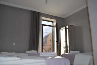 Фото номер Hotel Elegant Трехместный номер с видом на горы