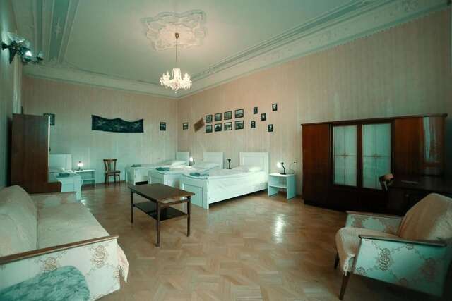 Отели типа «постель и завтрак» Guest House Old Kutaisi Кутаиси-13