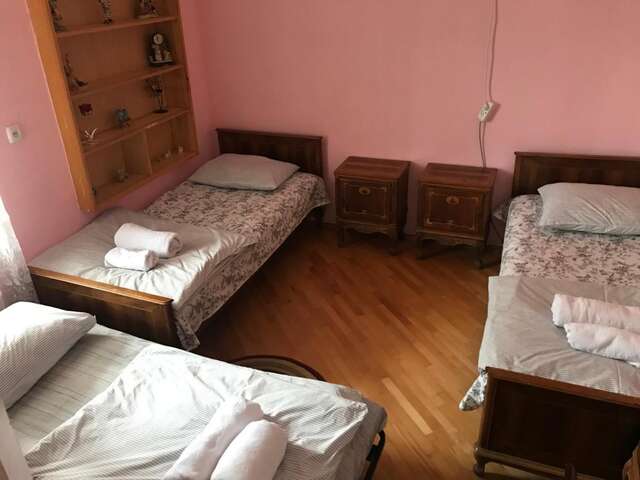 Отели типа «постель и завтрак» B&B NaBaDa Кутаиси-10