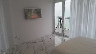 Фото номер SEA-VIEW Beluga & Dolphin Luxury HOTEL apartments Роскошные апартаменты-студио с видом на море
