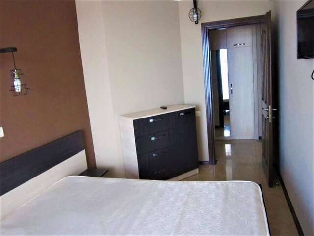 Отель Lux Apartment in The Mgzavrebi Hotel Гонио-34