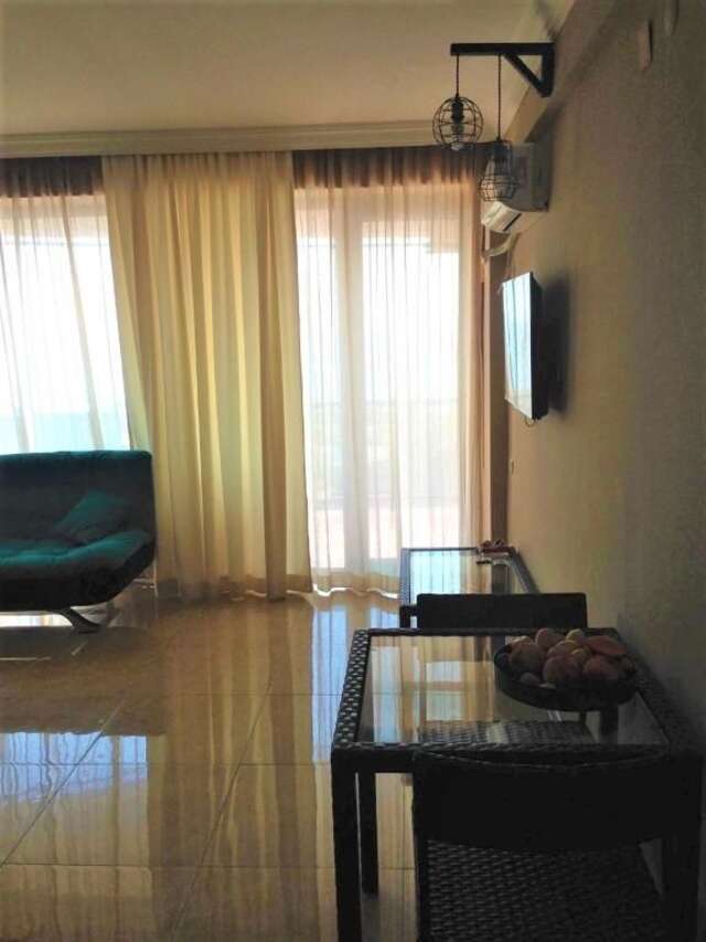 Отель Lux Apartment in The Mgzavrebi Hotel Гонио-57