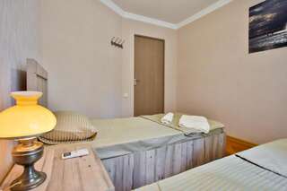 Мини-отель Guest House Wineland Кутаиси Двухместный номер с 2 отдельными кроватями-4