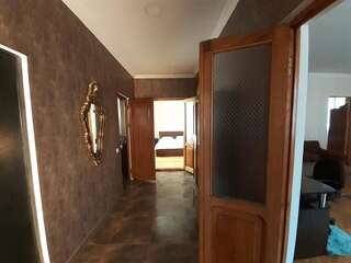 Гостевой дом Guest house Dati Боржоми Трехместный номер-10