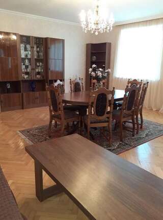 Гостевой дом Guest house Dati Боржоми Трехместный номер-44