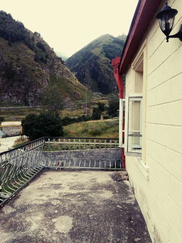 Гостевой дом Discover Kazbegi Ахалцихе-9