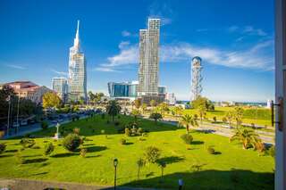 Гостевой дом Apartment on Mamed Abashidze 1 Батуми