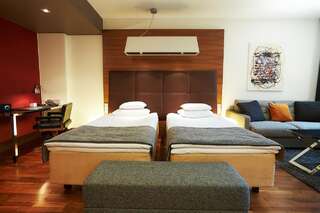 Фото номер GLO Hotel Kluuvi Двухместный люкс GLO с 2 отдельными кроватями
