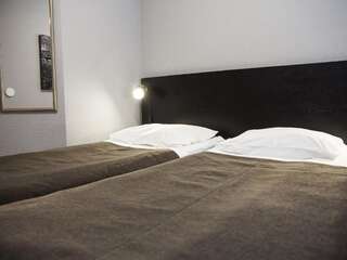 Фото номер Finlandia Park Hotel Helsinki Двухместный номер с 1 кроватью или 2 отдельными кроватями