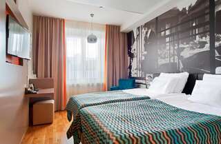 Отель Solo Sokos Hotel Lahden Seurahuone Лахти Двухместный номер с 2 отдельными кроватями-1