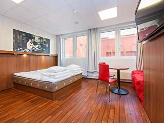 Фото номер Omena Hotel Helsinki City Centre Двухместный номер с 1 кроватью