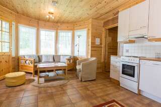 Дома для отпуска Resort Naaranlahti Cottages Нааранлахти Дом с 3 спальнями-10