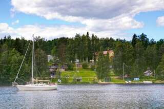 Кемпинги Mansikkaharju Holiday Camp Леппявирта Вилла с 1 спальней и сауной-22