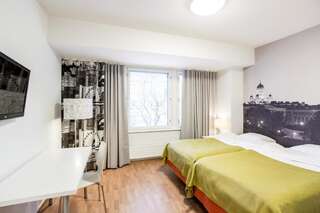 Фото номер Forenom Aparthotel Helsinki Herttoniemi Стандартный двухместный номер с 2 отдельными кроватями