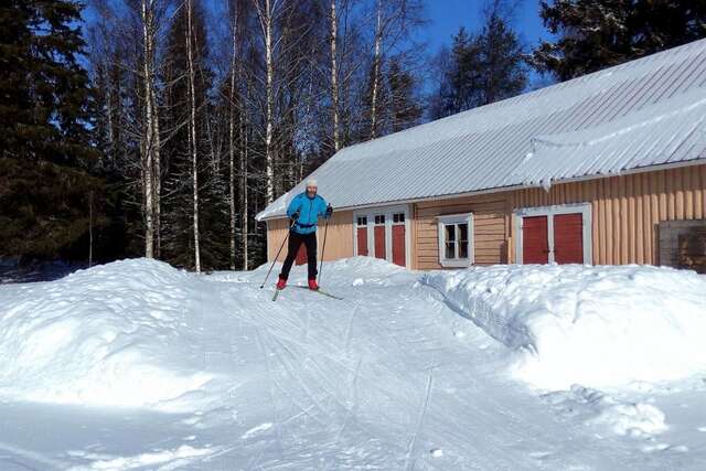 Хостелы Vanhan Koulun Majatalo-Old School Guest House Колинкюла-17