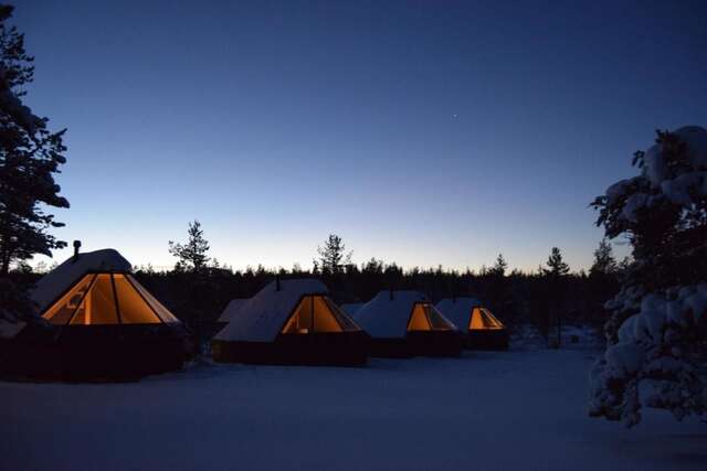 Отель Wilderness Hotel Muotka & Igloos Саариселькя-46