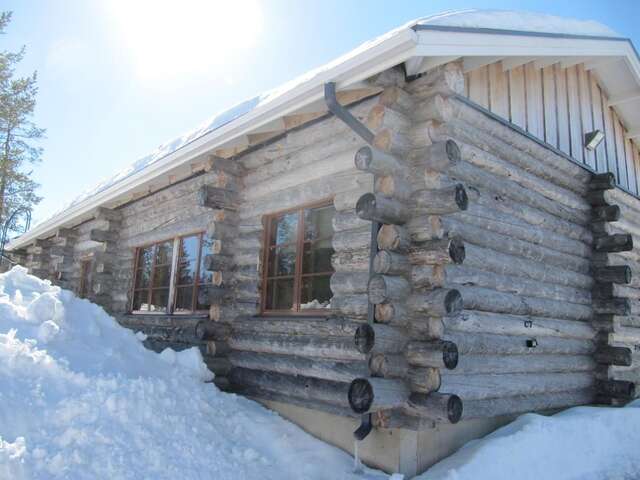 Шале Lapin Kutsu Log Cabins Саариселькя-29