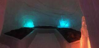 Отель SnowLounge AuroraHut Glass Igloos & Ice Hotel Салла Snow Iglu-2