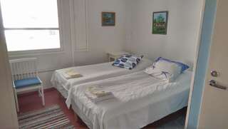 Курортные отели Lomakoti Onnela Хаукипудас Двухместный номер с 1 кроватью или 2 отдельными кроватями и собственной ванной комнатой-2