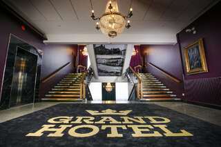 Отель Grand Hotel Mustaparta Торнио