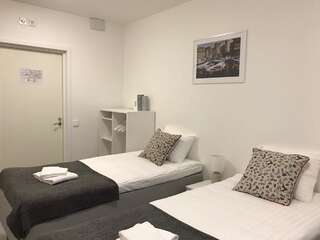 Фото номер Inn Tourist Hotel & Hostel Двухместный номер с 1 кроватью или 2 отдельными кроватями и хорошим видом