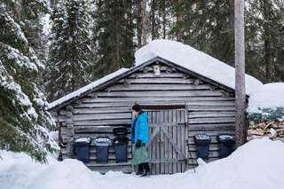 Дома для отпуска Ollero Eco Lodge (including a glass igloo) Рованиеми Дом с 3 спальнями-12