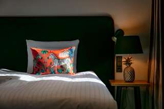 Фото номер Hotel U14, Autograph Collection Comfort, Guest room, 2 Twin/Single Bed(s)