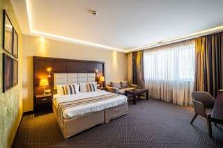Фото номер Hotel Imperial Plovdiv Двухместный номер Делюкс с 1 кроватью и бесплатной парковкой — Для одноместного размещения