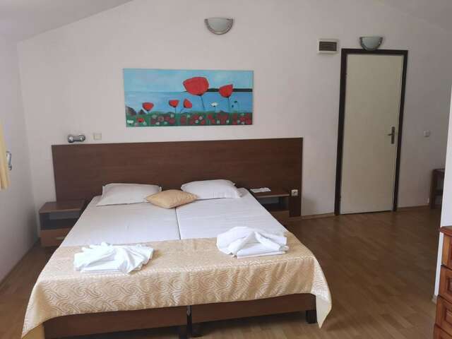 Отель Family Hotel Verona Созополь-12