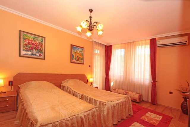 Отель Family Hotel Silvestar Велико-Тырново-48