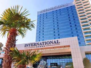 Отель International Hotel Casino & Tower Suites FREE PARKING