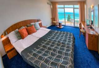 Фото номер Luna Hotel - Balneo & Spa Standard Twin Room with Balcony and Sea View (2 Adults)