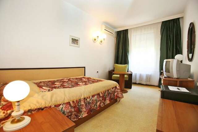 Отель Hotel Splendid Ruse Русе-24