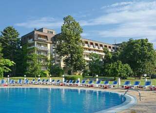 Курортные отели Lotos Hotel, Riviera Holiday Club